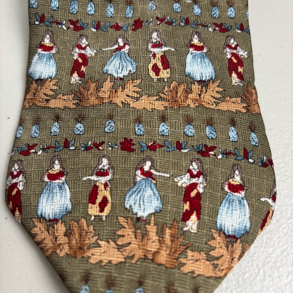 Tropicals by Tango Hula Dancer Tie 100% Silk Luau